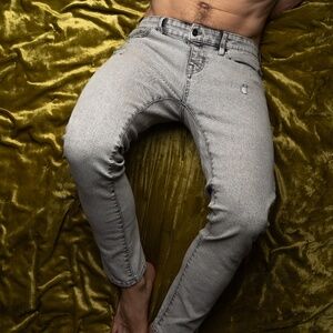 WXYZ "Slim Fit" 30x30 Jeans